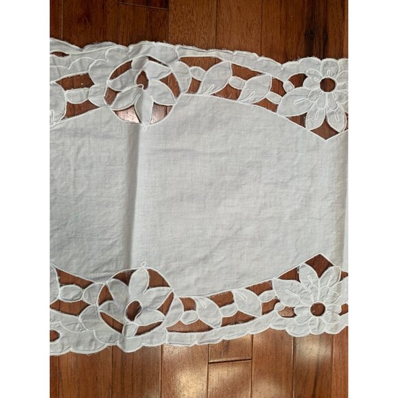 Handcrafted White Lace Table Runner Floral Cutout Pattern Home Decor 38x14 - Picture 3 of 10